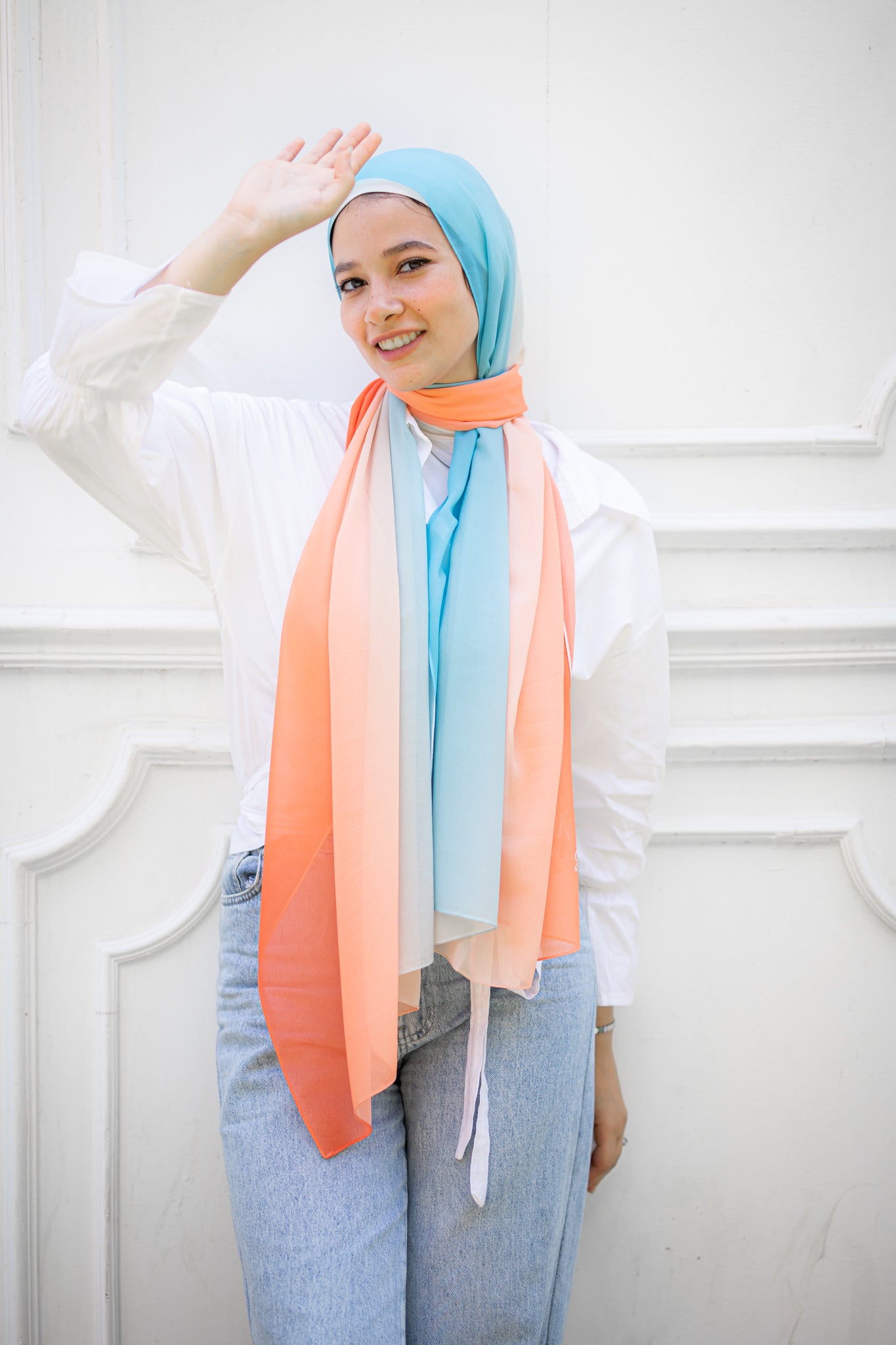 Gradient Glow / CH-23